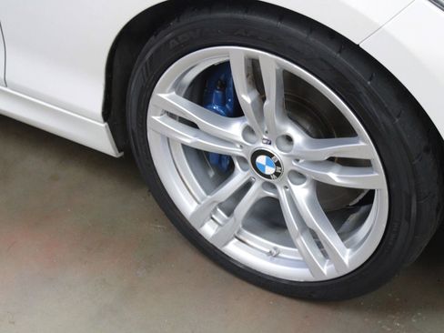 Used 2015 BMW M235i Coupe image 26