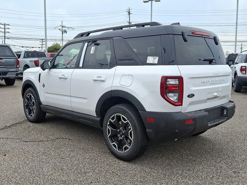 New 2025 Ford Bronco Sport Outer Banks w/ Outer Banks Tech Package+ AWD/4WD image 12