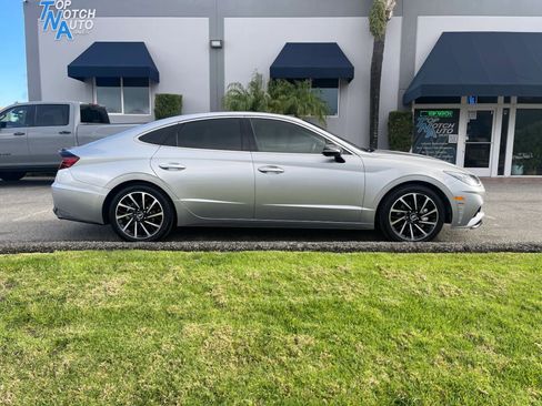 Used 2020 Hyundai Sonata SEL Plus w/ Tech Package image 4
