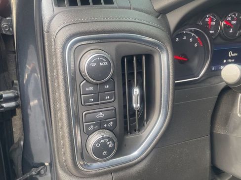 Used 2021 Chevrolet Silverado 1500 LT image 8