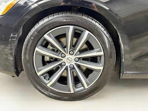 Used 2022 Volvo S60 B5 Momentum AWD/4WD image 25