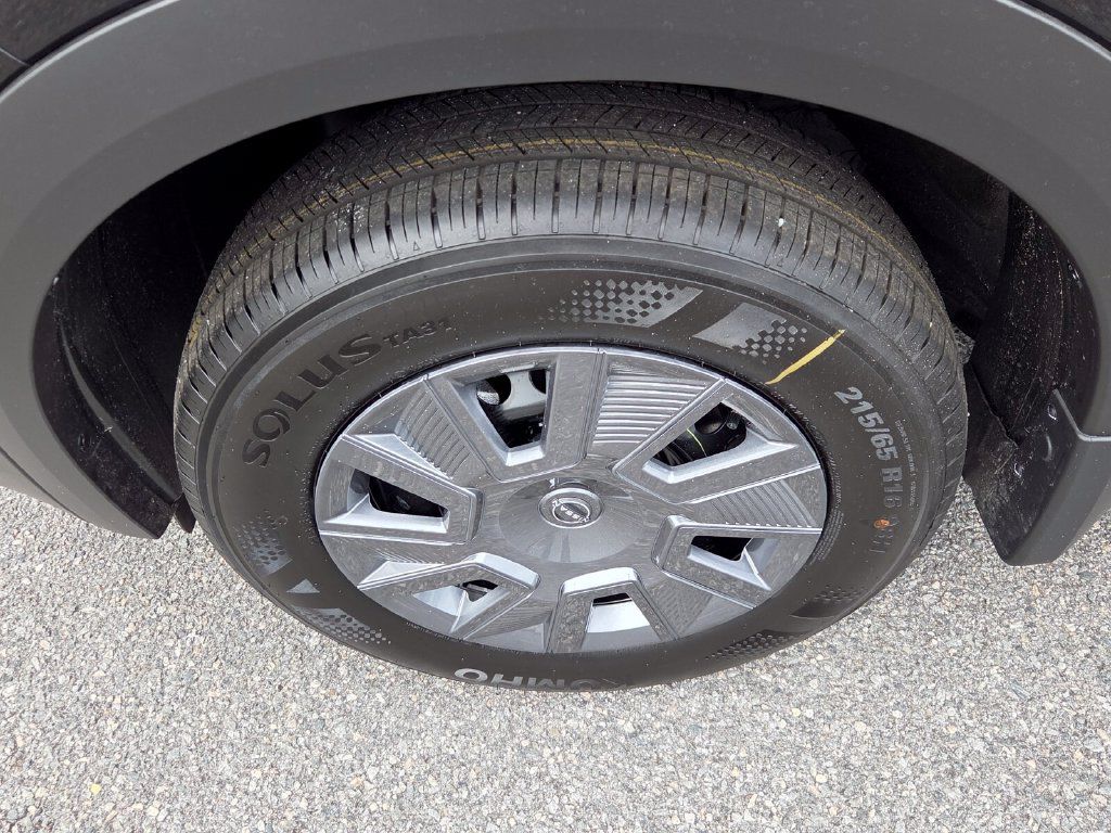 New 2027 Nissan Kicks S FWD image 3