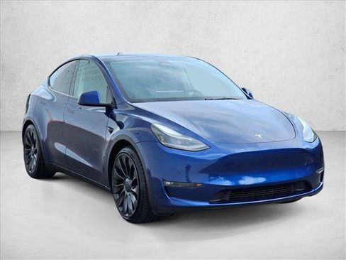 Used 2022 Tesla Model Y Performance AWD/4WD image 3