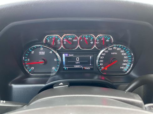 Used 2019 Chevrolet Silverado 1500 LT AWD/4WD image 28