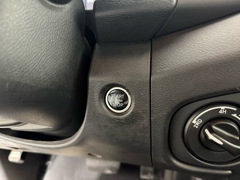 Used 2023 Nissan Frontier S w/ Tow Package image 21