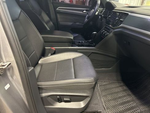 Used 2023 Volkswagen Atlas Cross Sport SEL R-Line image 48