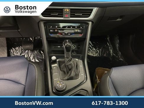 New 2026 Volkswagen Taos SEL image 17