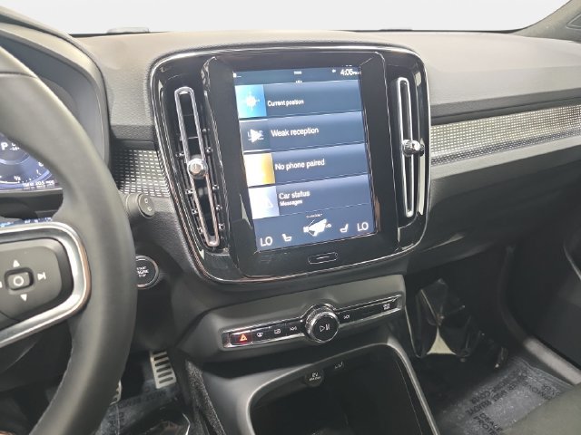 Used 2022 Volvo XC40 T5 R-Design w/ Protection Package AWD/4WD image 20
