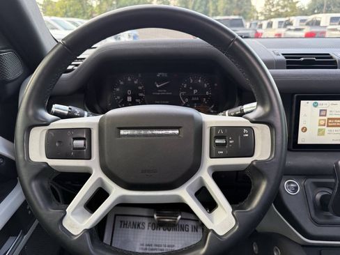 Used 2020 Land Rover Defender 110 SE AWD/4WD image 21