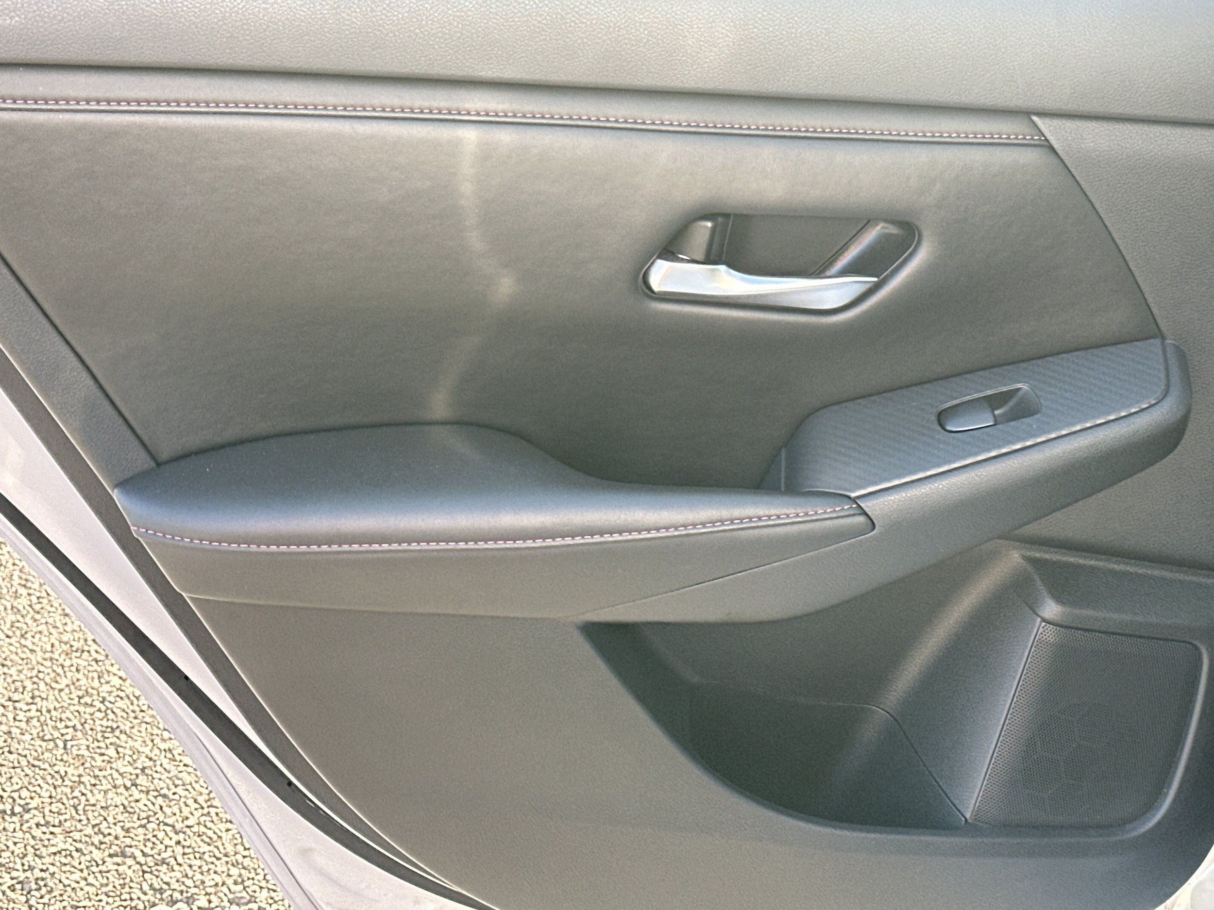 Used 2025 Nissan Sentra SR w/ SR Premium Package FWD image 21