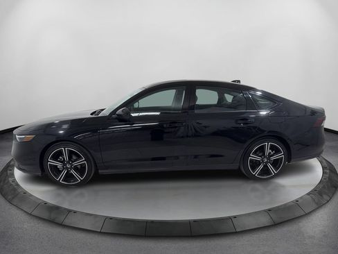 Used 2026 Honda Accord SE image 9