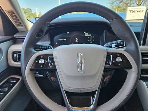 Used 2024 Lincoln Aviator Reserve w/ Equipment Group 201A image 10