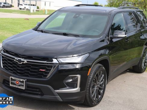 Used 2023 Chevrolet Traverse RS w/ LPO, Floor Liner Package image 28