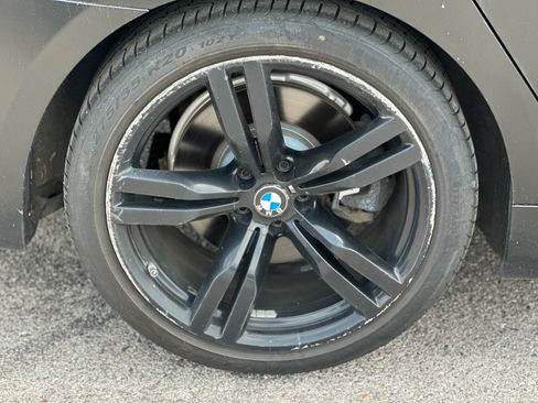 Used 2018 BMW 750i RWD image 26