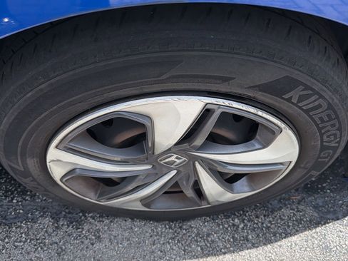 Used 2019 Honda Civic LX image 11