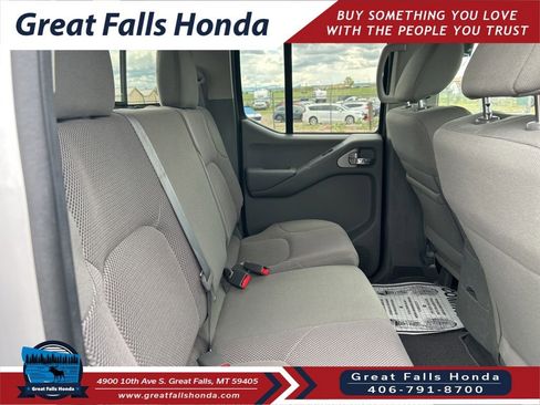 Used 2020 Nissan Frontier SV AWD/4WD image 25