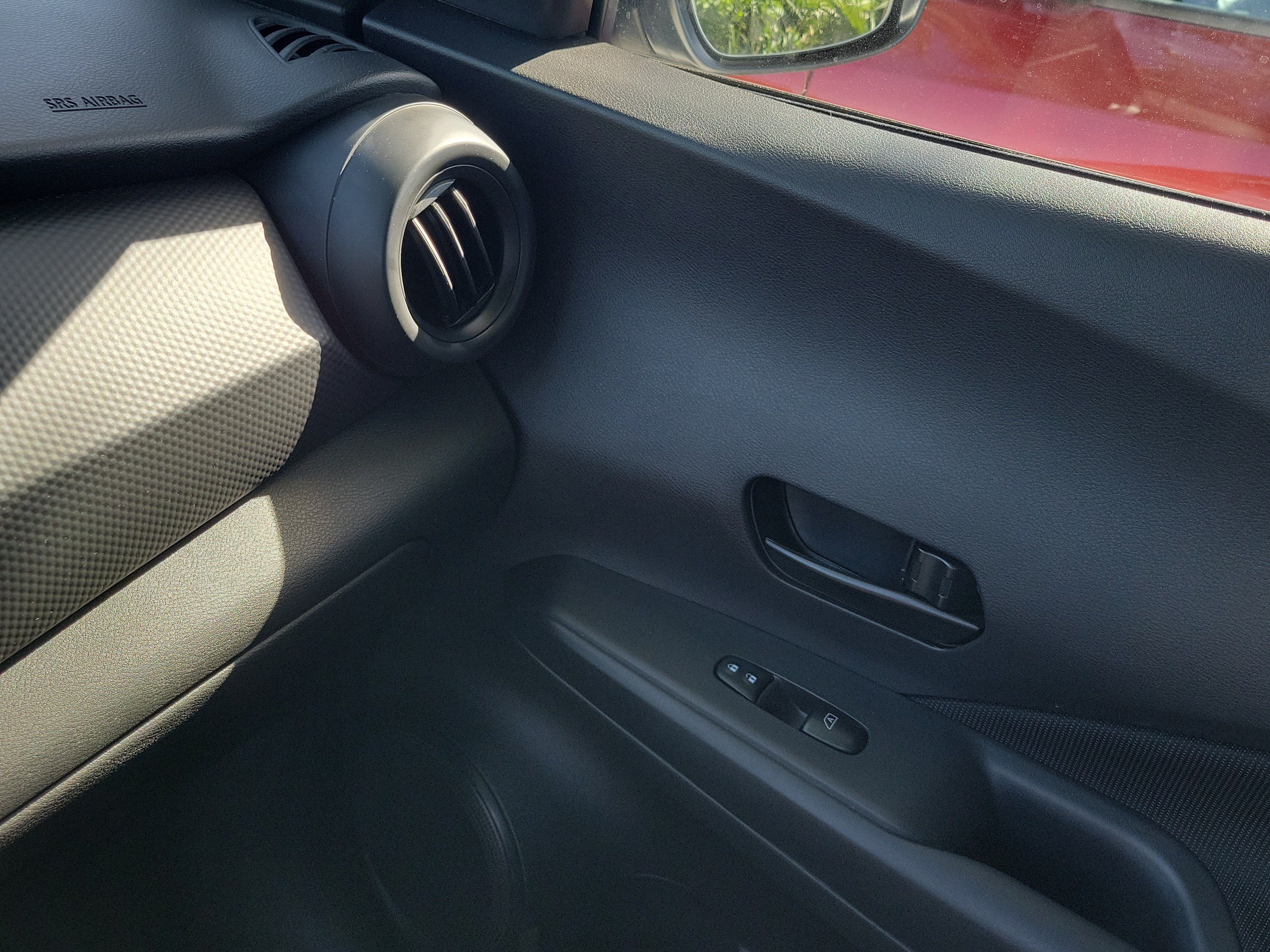 Certified 2025 Nissan Kicks Play S FWD image 27