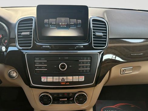 Used 2017 Mercedes-Benz GLE 350 4MATIC image 23
