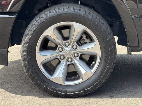 Used 2022 RAM 1500 Limited w/ Body Color Bumper Group AWD/4WD image 26