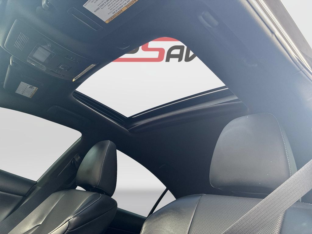 Used 2025 Lexus IS 350 F Sport RWD image 12