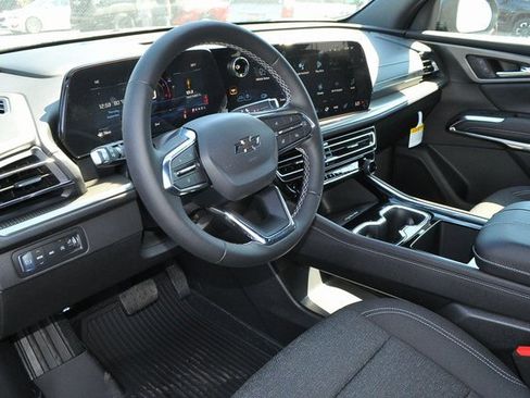 New 2026 Chevrolet Traverse LT w/ Driver Confidence Package image 7