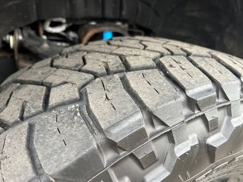 Used 2024 Chevrolet Silverado 2500 ZR2 w/ Technology Package image 23