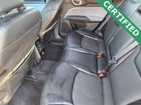 Used 2023 Jeep Compass Latitude image 32