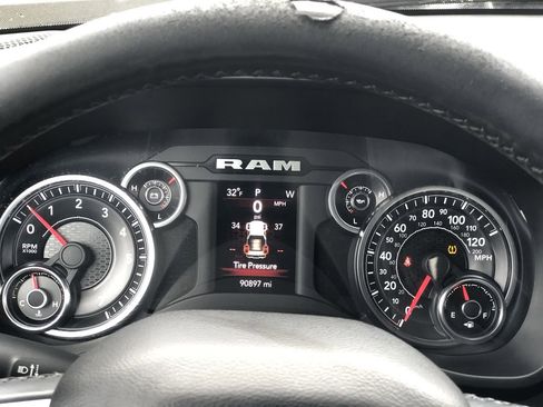 Used 2019 RAM 1500 Big Horn image 16