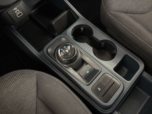 Certified 2025 Ford Maverick XL FWD image 28