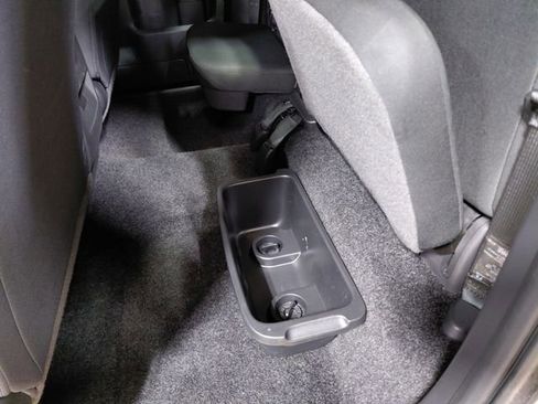 Used 2024 Nissan Frontier S w/ Technology Package RWD image 31
