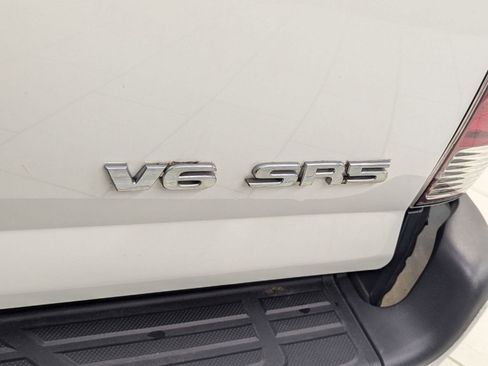 Used 2015 Toyota Tacoma 4x4 Double Cab image 29