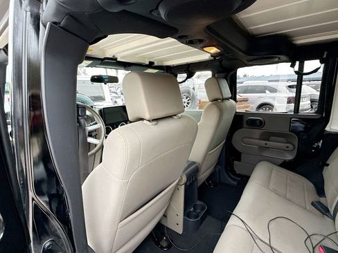 Used 2009 Jeep Wrangler Unlimited Sahara w/ Trailer Tow Group image 24