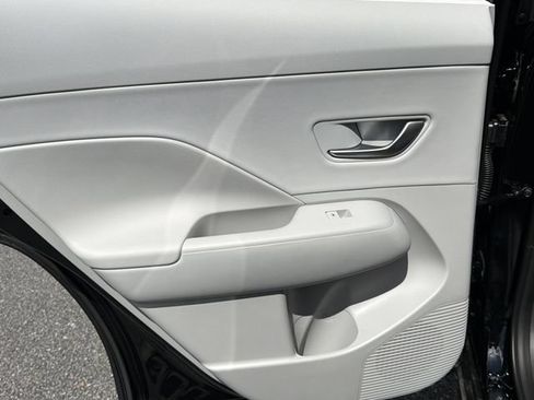 New 2026 Hyundai Kona Limited FWD image 22