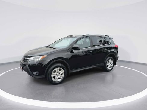Used 2014 Toyota RAV4 LE AWD/4WD image 4