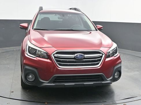 Used 2018 Subaru Outback 2.5i Premium image 2