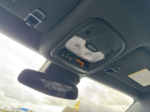 Used 2022 Chevrolet TrailBlazer RS image 24