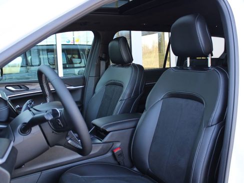 New 2026 Jeep Grand Cherokee L 4WD image 14