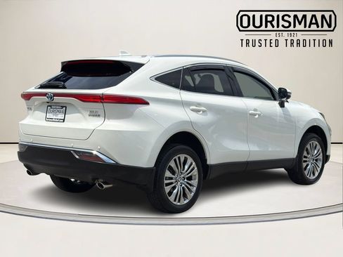 Used 2022 Toyota Venza XLE AWD/4WD image 5