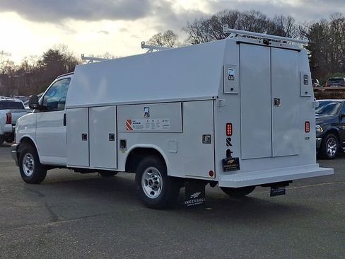 New 2025 GMC Savana 3500 Work Van w/ Power Convenience Package image 3
