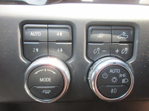 New 2026 GMC Sierra 1500 AT4X AWD/4WD image 17
