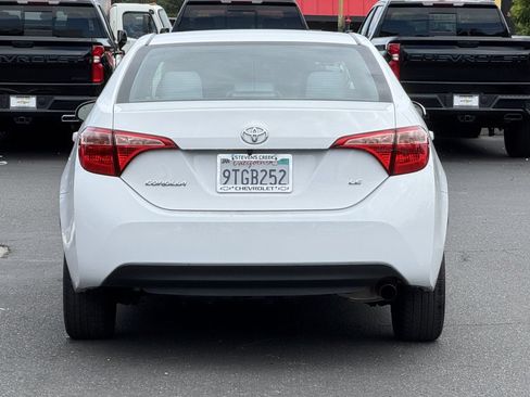 Used 2019 Toyota Corolla LE w/ Carpet Mat Package (TMS) FWD image 9