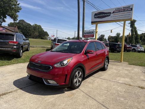 Used 2017 Kia Niro EX FWD image 1