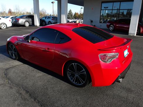 Used 2014 Scion FR-S image 3