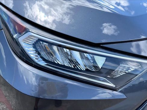Used 2021 Toyota RAV4 XLE Premium AWD/4WD image 28