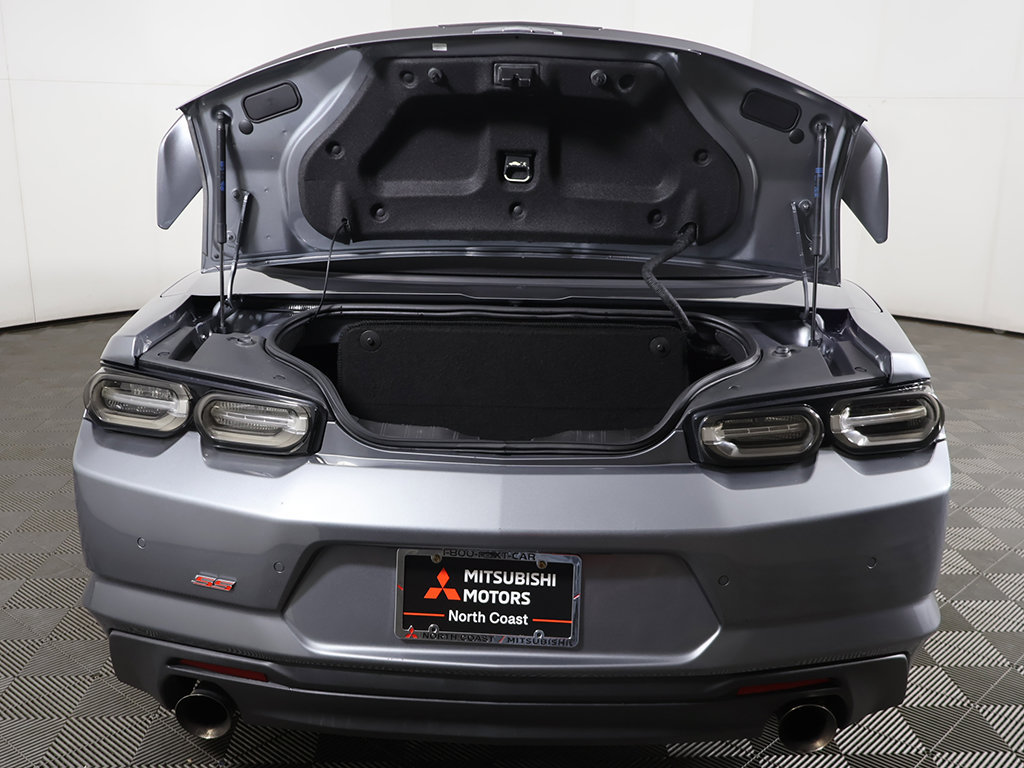 Used 2020 Chevrolet Camaro SS RWD image 16