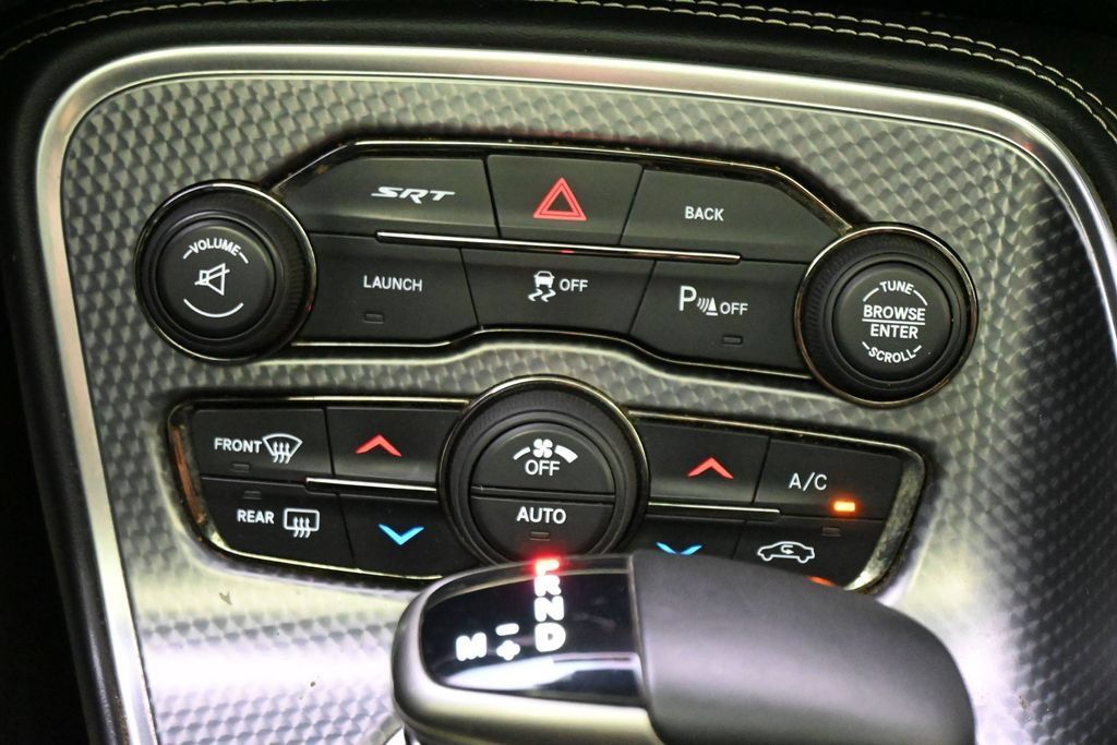 Used 2016 Dodge Challenger SRT Hellcat RWD image 22