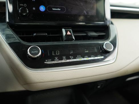 Used 2023 Toyota Corolla LE FWD image 26