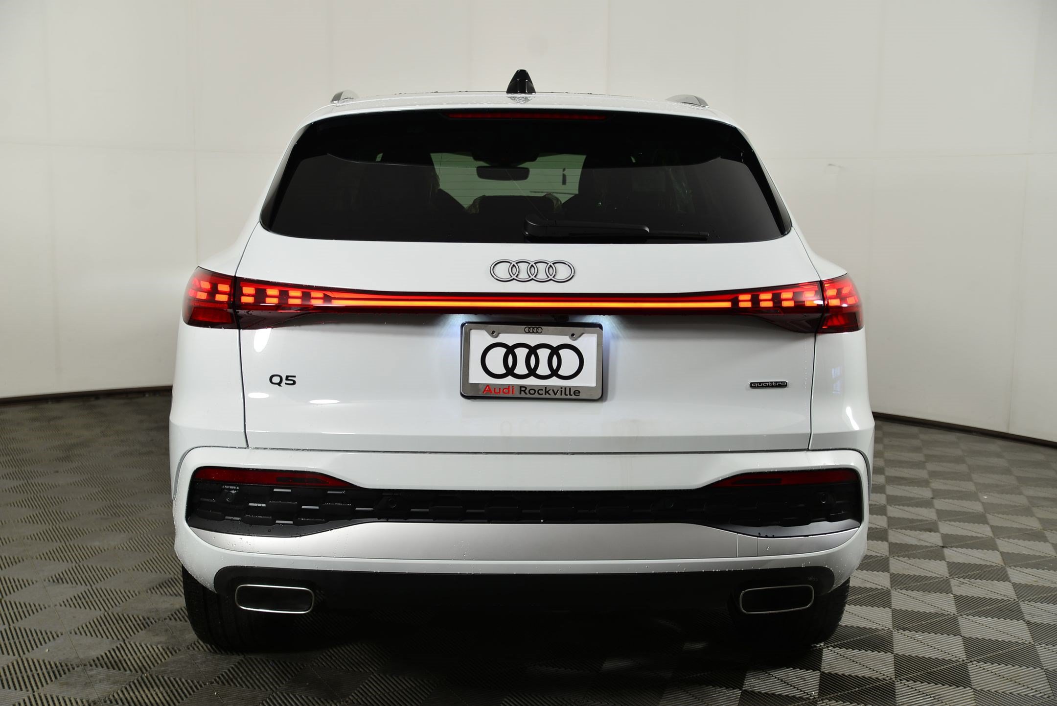 New 2025 Audi Q5 Premium Plus AWD/4WD image 9