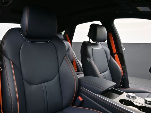 New 2026 Genesis GV70 3.5T Sport Advanced image 13