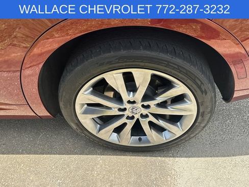 Used 2022 Buick Envision Avenir w/ Technology Package II FWD image 10